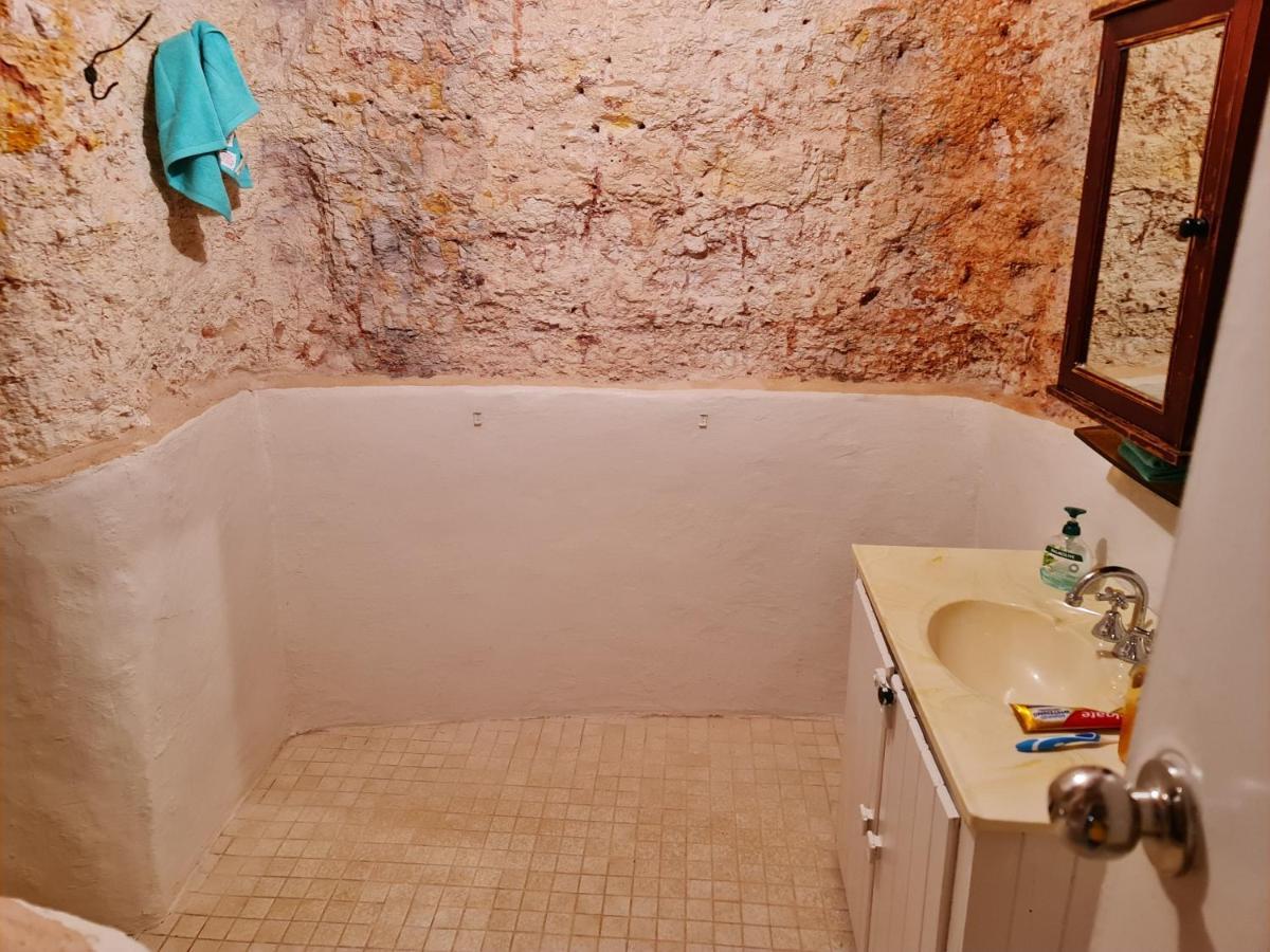 Underwood Court Fresh Dugout- Hosted By Coober Pedy Accommodations מראה חיצוני תמונה